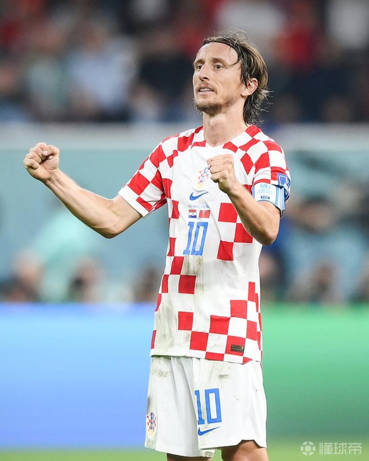 托特纳姆热刺和纽卡斯尔联队得知了从竞争对手那里挖走卡洛·安切洛蒂钟爱的进球机器的可能性。