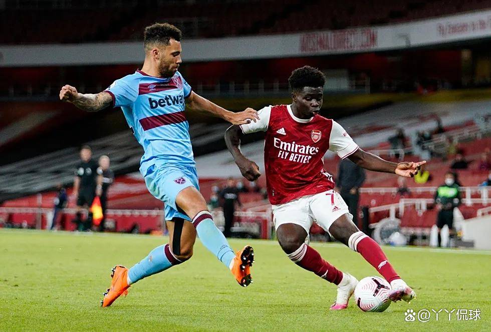 鹈鹕教练：琼斯和普尔的恢复进度相似，我们正让他们尽快归队